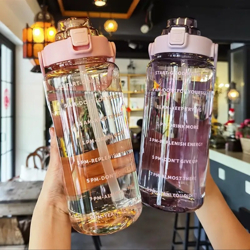 2000ml Large Capacity Plastic Straw Water Cup Sports Water Bottle High Value